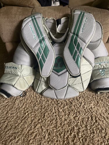 Used Small Vaughn Velocity VE8 Pro Goalie Chest Protector Pro Stock