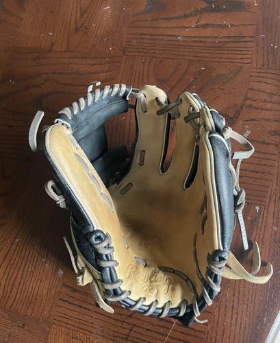 Used Infield Right Hand Throw Rawlings Heart of the Hide Baseball Glove 11.5"