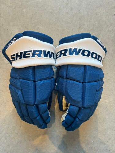 NHL Colorado Avalanche Lehkonen Like New Gently Used Sherwood Rekker Element One Gloves