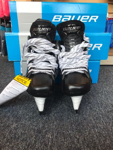 New Senior Bauer  8 Supreme Mach Hockey Skates