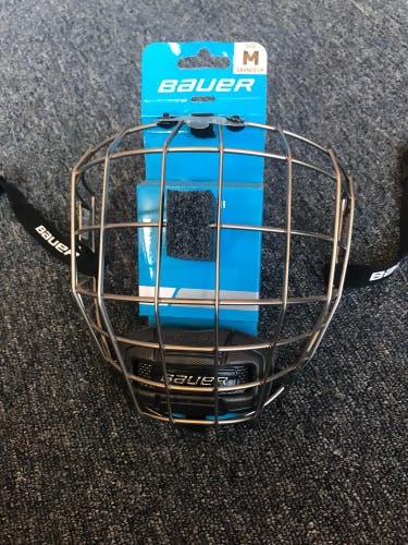 New Medium Bauer Full Cage Profile III Facemask