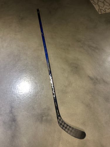 USED ONCE - Bauer Hyperlite 2 Hockey Stick