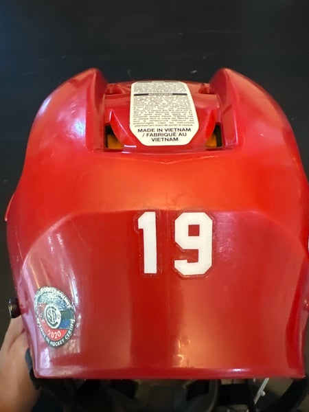 Bauer Re-Akt 75 red helmet