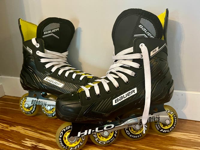 New  Bauer Regular Width Size 9 RS Inline Skates