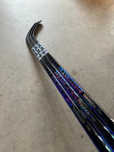 NHL New Senior CCM Left Hand P28 Pro Stock RibCor Trigger 7 Pro Hockey Stick