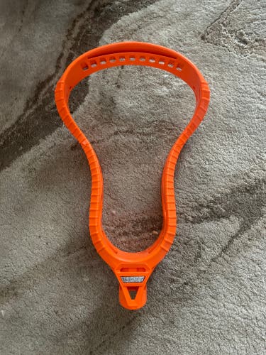 Syracuse Exclusive  D2GB Head