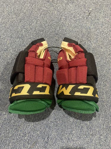 Used Arizona Coyotes CCM 14" HG97 Gloves