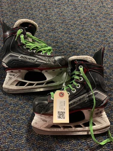 Used Junior Bauer Vapor X500 Hockey Skates Regular Width Size 1.5