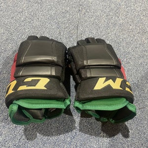 Used Arizona Coyotes CCM 15" HG97 Gloves