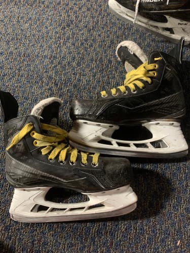 Used Intermediate Bauer Supreme S160 Hockey Skates | Size 4.5