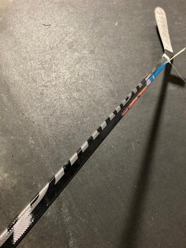 Used Junior Warrior Covert QRE10 Hockey Stick Left Hand W03