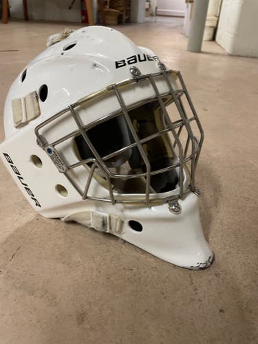 Senior Bauer 950X Goalie Mask