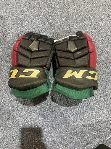 Used Arizona Coyotes #43 CCM 14" HGTKPP Gloves