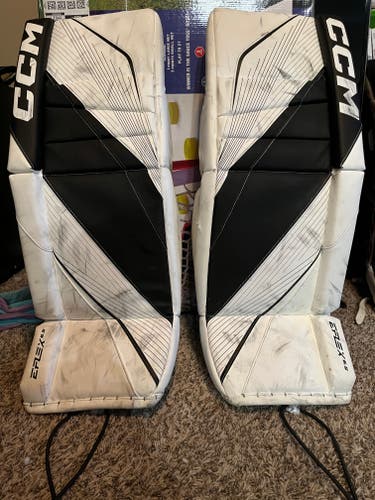 Used 32" + 1" CCM Eflex 6.5 Goalie Leg Pads