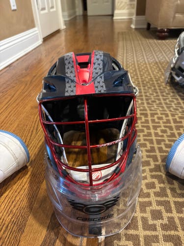 Slightly Used Showtime Showcase Cascade S Goalie Helmet