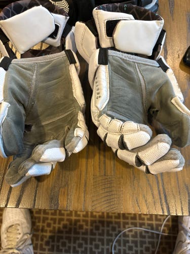 Used Brine King Elite 14” Goalie Gloves