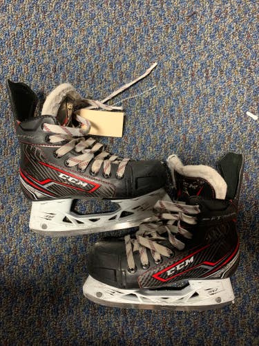 CCM RibCor 90K Hockey Skates | Junior 1.5 | Regular
