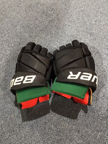 Used Arizona Coyotes Bauer 14" Vapor Hyperlite Gloves