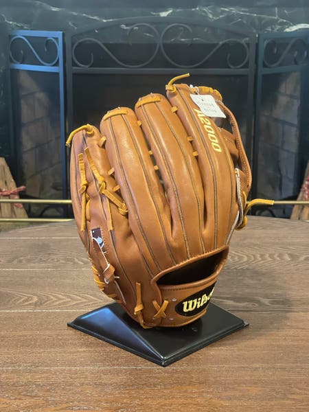 Wilson A2000 Pro Issue Saddle Tan 1799 12.75” Brand New With Tags
