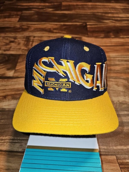 Vintage Rare Michigan Wolverines NCAA College Sports Signatures Hat Vtg Snapback