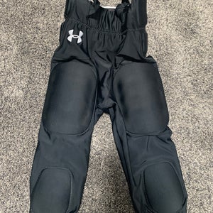 New Under Armour Football pants Size Small