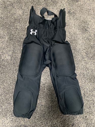 New Under Armour Football pants Size Small