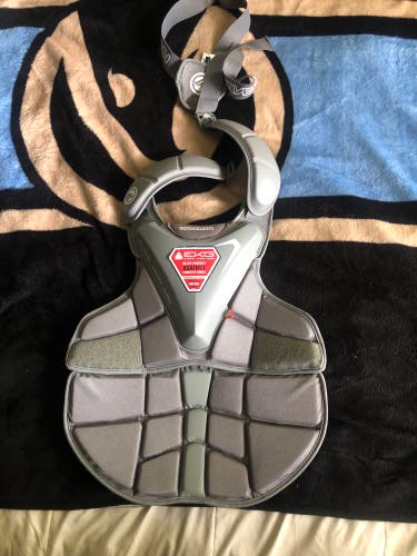 New Large/XL Maverik Mx Chest Protector