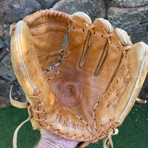 Used Right Hand Throw 11.25" Baseball Glove
