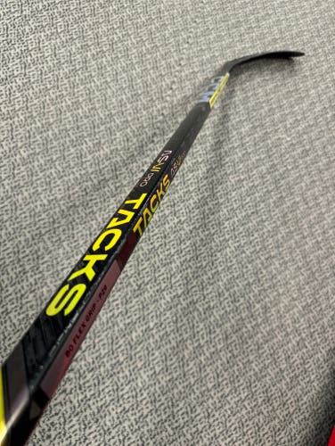 CCM Tacks AS-VI Pro 80 flex P29 curve left hand stick