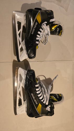 Used Senior Bauer Supreme 3S Hockey Goalie Skates Regular Width 7.5