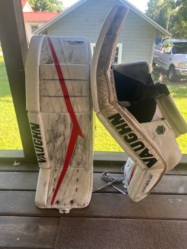 Used 34" Vaughn Velocity V9 Pro Carbon Goalie Leg Pads Pro Stock