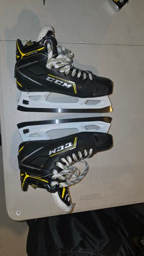 Used Senior CCM Super Tacks 9380 Hockey Goalie Skates Regular Width 9.5