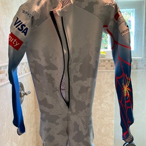 Like NEW hardly worn XL US Men's Ski Team SL Padded Spyder Suit