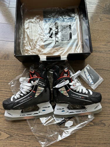 True HZRDUS 9x hockey skates Size 4.0R