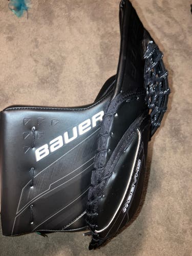 Bauer Supreme Shadow Goalie Catch Glove - Skate lace/590/60 deg