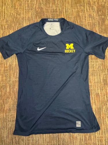 Nike Pro University of Michigan Wolverines Pro Stock Hockey Shirt - Large