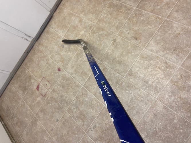 Custom BLUE Bauer Vapor Hyperlite Hockey Stick