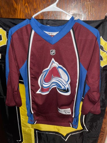 Reebok NHL Colorado Avalanche Patrick Roy Hockey Jersey Youth Size S/M Used PR O