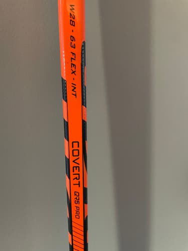 Used Warrior Covert QR5 Pro Right Handed Hockey Stick W28