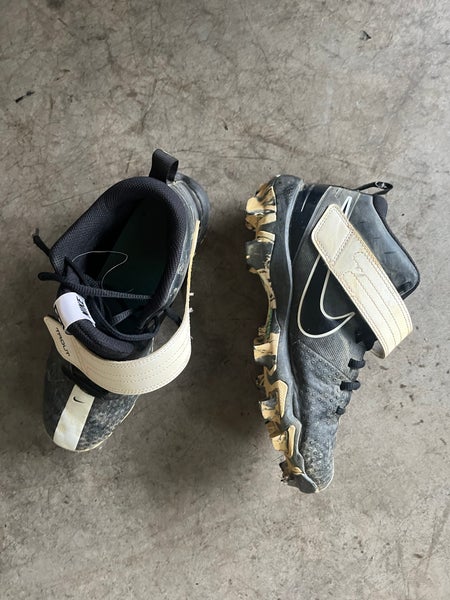Nike Baseball cleats Size 6