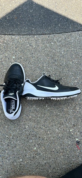 Nike golf shoe