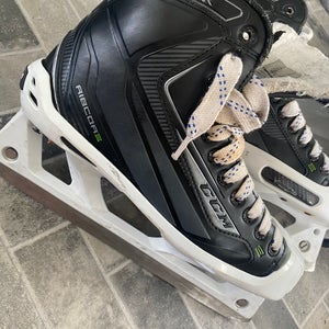 Used CCM 7 RibCor 40K Hockey Skates