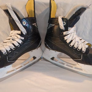 Used Junior Bauer Supreme S170 Hockey Skates Regular Width Size 3