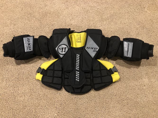 Small / Medium Warrior Ritual XP Goalie Chest Protector - Used