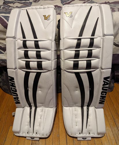 Vaughn V6 Leg Pads