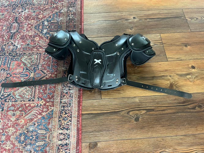 Used Small Youth Xenith Shoulder Pads