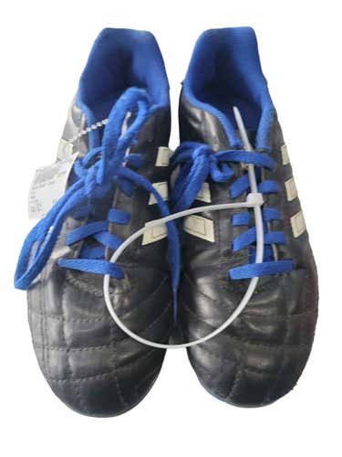 Used Adidas Junior 02.5 Cleat Soccer Outdoor Cleats