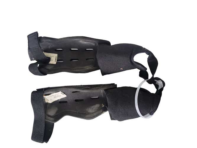 Used Nike Md Soccer Shin Guards