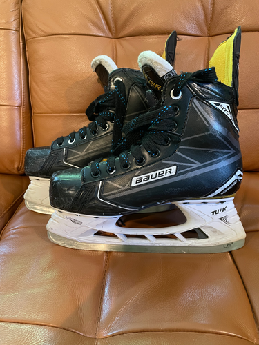 Used Bauer Supreme S170 Hockey Skates Size 5.5