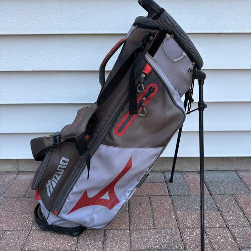 Mizuno Golf BR-D3 Stand Carry Golf Bag Gray Black Red Dual Straps 5 Way Dividers